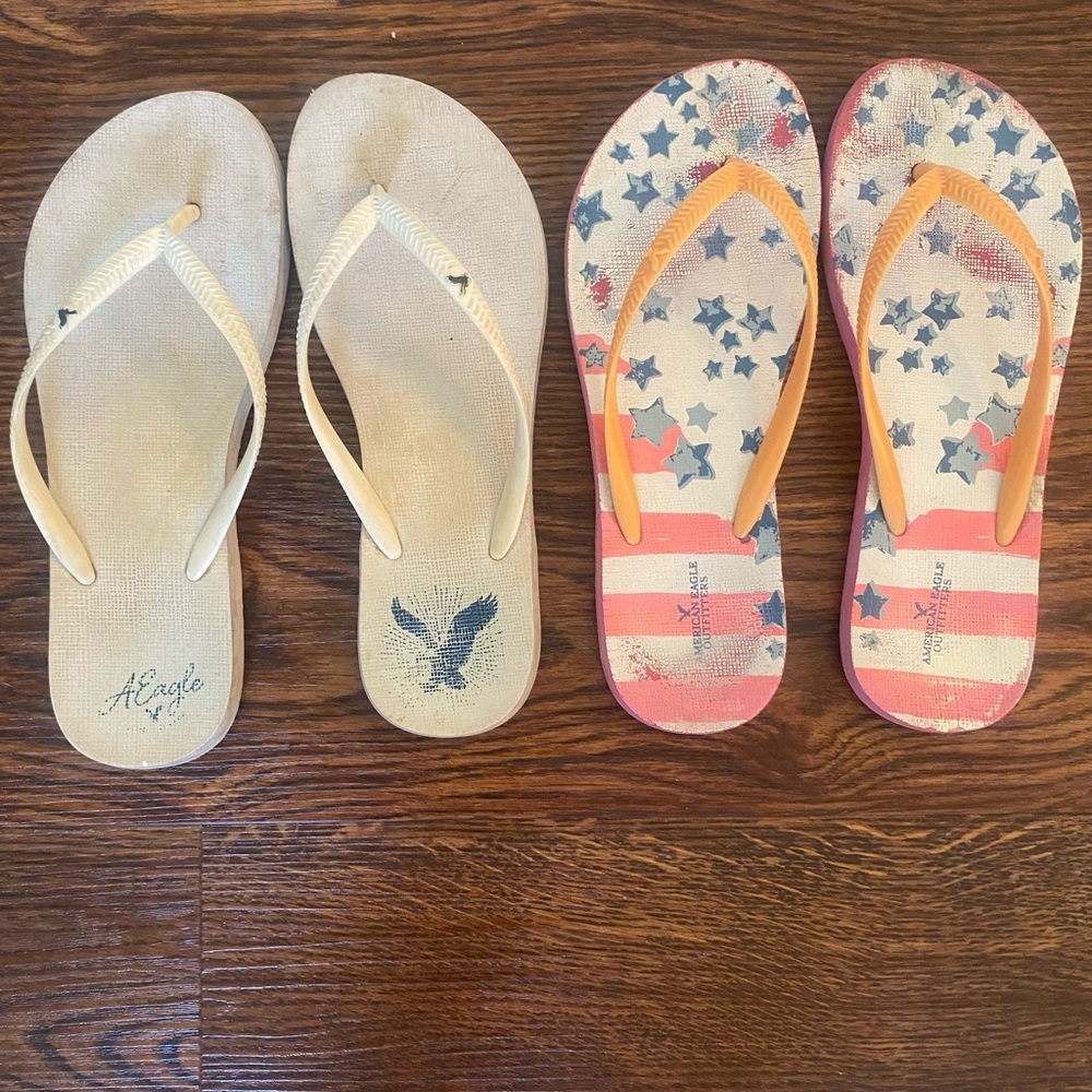 2 pairs American Eagle Flip-flops size 7.5